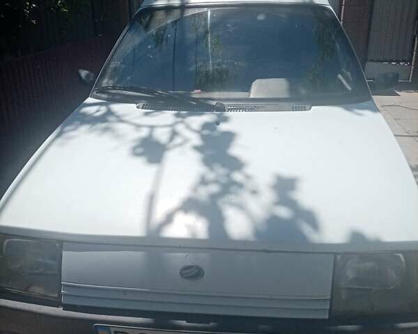 Белый ЗАЗ 1105 Дана, объемом двигателя 0 л и пробегом 145 тыс. км за 1100 $, фото 1 на Automoto.ua