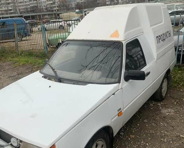 Белый ЗАЗ 1105 Дана, объемом двигателя 1.2 л и пробегом 171 тыс. км за 1000 $, фото 1 на Automoto.ua