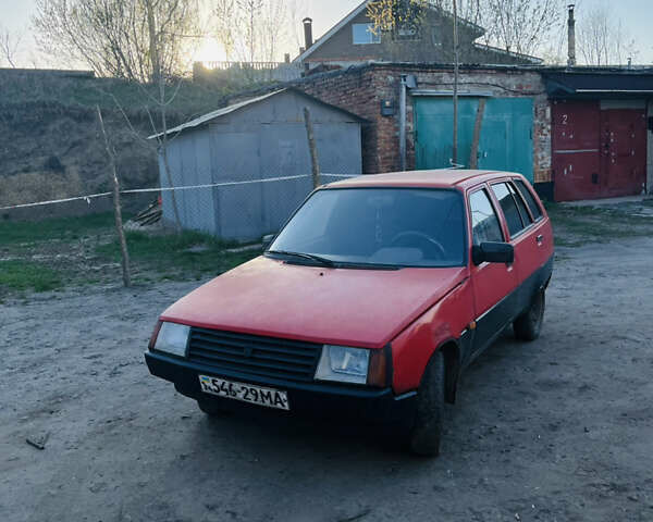 Красный ЗАЗ 1105 Дана, объемом двигателя 0 л и пробегом 250 тыс. км за 620 $, фото 1 на Automoto.ua