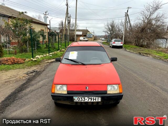 Красный ЗАЗ 1105 Дана, объемом двигателя 1.2 л и пробегом 212 тыс. км за 540 $, фото 1 на Automoto.ua