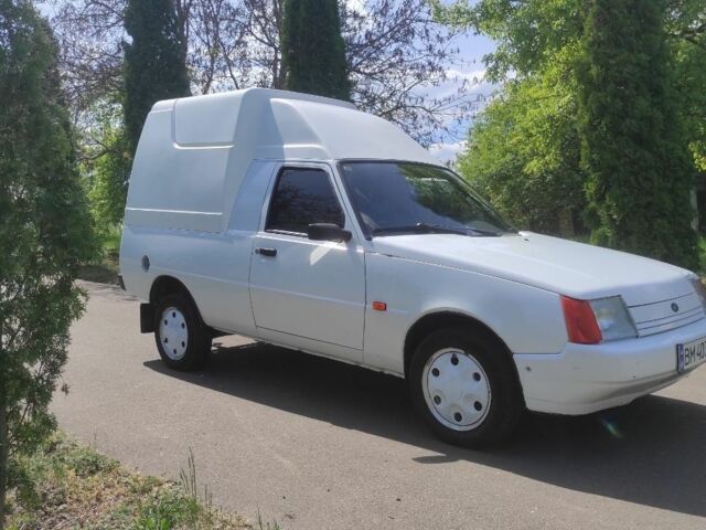 Белый ЗАЗ 1105, объемом двигателя 1.2 л и пробегом 63 тыс. км за 2850 $, фото 1 на Automoto.ua
