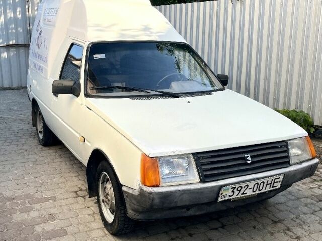 Белый ЗАЗ 1105, объемом двигателя 1.2 л и пробегом 329 тыс. км за 700 $, фото 1 на Automoto.ua