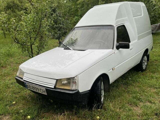 Белый ЗАЗ 1105, объемом двигателя 1.2 л и пробегом 98 тыс. км за 650 $, фото 1 на Automoto.ua