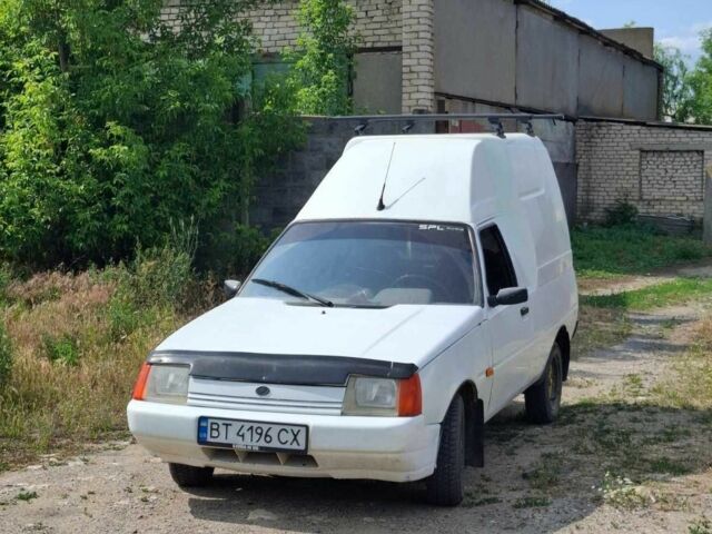 Белый ЗАЗ 1105, объемом двигателя 1.3 л и пробегом 170 тыс. км за 1100 $, фото 1 на Automoto.ua