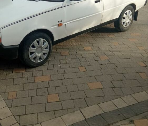 Білий ЗАЗ 110557, об'ємом двигуна 1.2 л та пробігом 250 тис. км за 650 $, фото 1 на Automoto.ua