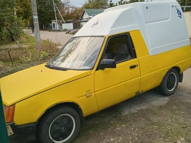 Жовтий ЗАЗ 110557, об'ємом двигуна 1.2 л та пробігом 272 тис. км за 650 $, фото 1 на Automoto.ua