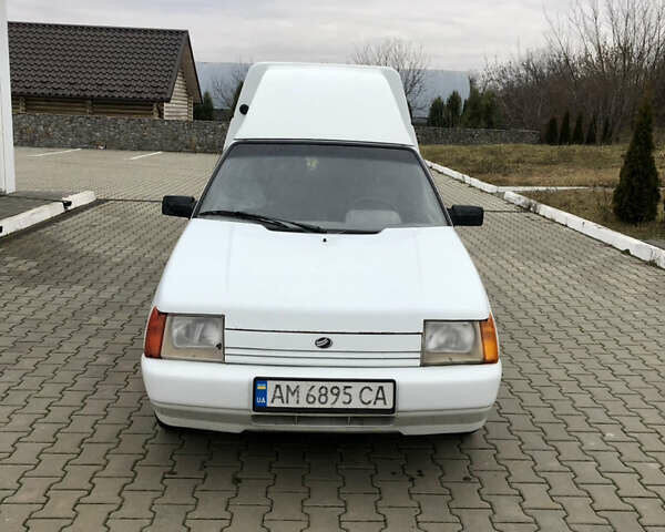 Белый ЗАЗ 110558, объемом двигателя 1.3 л и пробегом 328 тыс. км за 1250 $, фото 1 на Automoto.ua