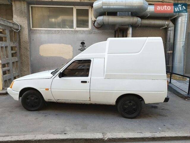 Белый ЗАЗ 110558, объемом двигателя 1.2 л и пробегом 105 тыс. км за 800 $, фото 1 на Automoto.ua
