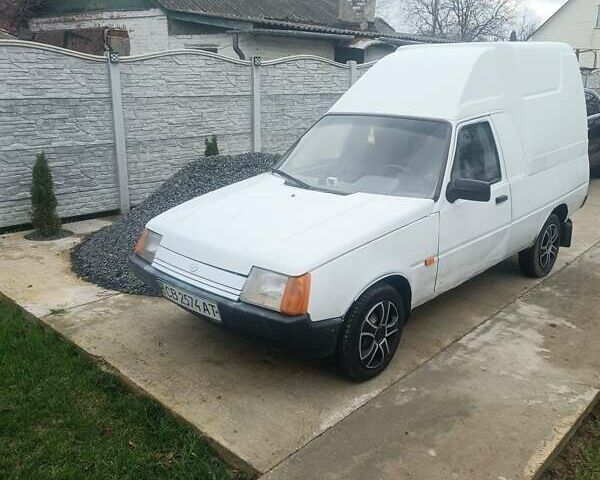 Белый ЗАЗ 110558, объемом двигателя 12.9 л и пробегом 205 тыс. км за 1300 $, фото 1 на Automoto.ua
