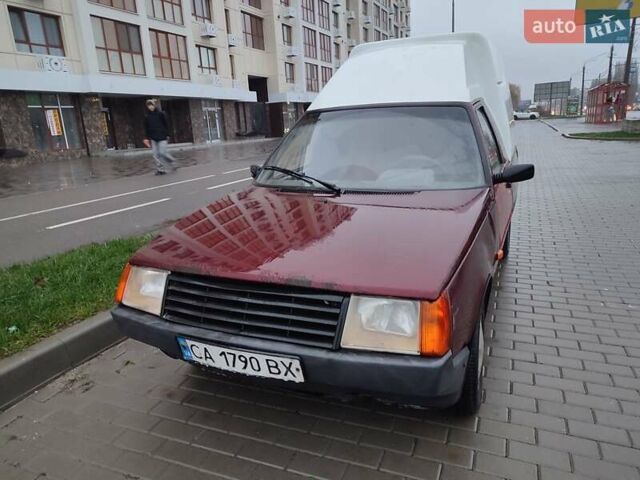 Красный ЗАЗ 110558, объемом двигателя 1.2 л и пробегом 297 тыс. км за 445 $, фото 1 на Automoto.ua