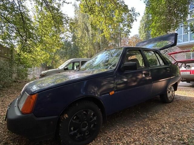 Синий ЗАЗ Другая, объемом двигателя 1.2 л и пробегом 170 тыс. км за 600 $, фото 1 на Automoto.ua