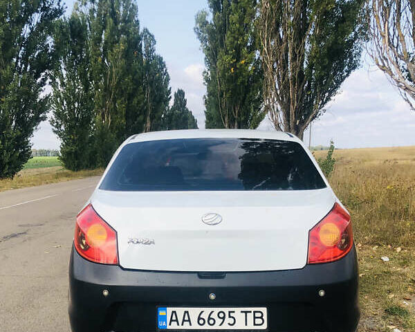 Белый ЗАЗ Форза, объемом двигателя 1.5 л и пробегом 160 тыс. км за 3600 $, фото 1 на Automoto.ua