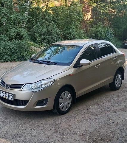 Бежевий ЗАЗ Форза, об'ємом двигуна 1.5 л та пробігом 121 тис. км за 2650 $, фото 1 на Automoto.ua