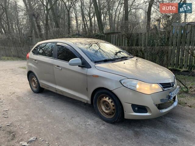 Бежевий ЗАЗ Форза, об'ємом двигуна 1.5 л та пробігом 200 тис. км за 2000 $, фото 1 на Automoto.ua