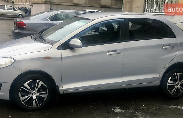 Сірий ЗАЗ Форза, об'ємом двигуна 1.5 л та пробігом 137 тис. км за 3250 $, фото 1 на Automoto.ua