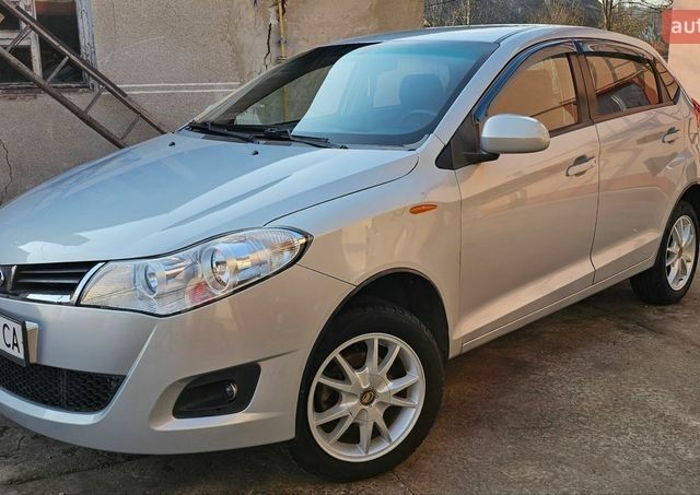 Сірий ЗАЗ Форза, об'ємом двигуна 1.5 л та пробігом 69 тис. км за 4500 $, фото 1 на Automoto.ua