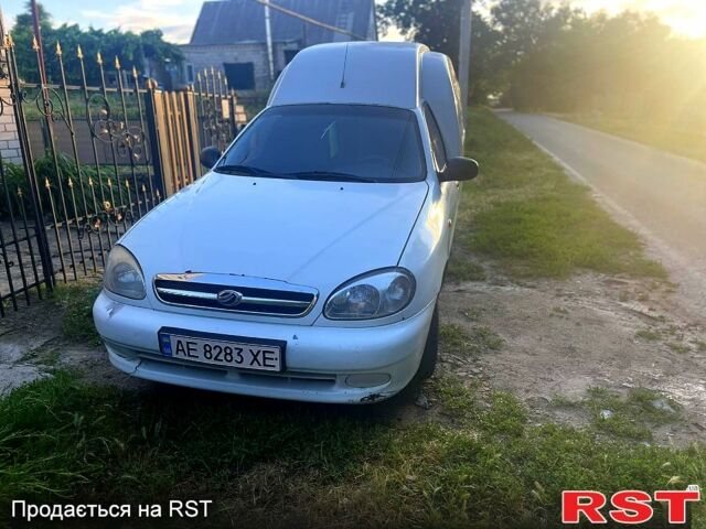 Белый ЗАЗ Ланос Пикап, объемом двигателя 1.5 л и пробегом 365 тыс. км за 1450 $, фото 1 на Automoto.ua