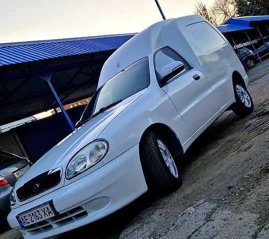 Белый ЗАЗ Ланос Пикап, объемом двигателя 1.5 л и пробегом 160 тыс. км за 3500 $, фото 1 на Automoto.ua