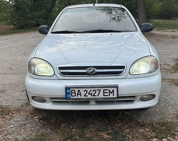 Білий ЗАЗ Ланос, об'ємом двигуна 1.5 л та пробігом 222 тис. км за 2300 $, фото 1 на Automoto.ua