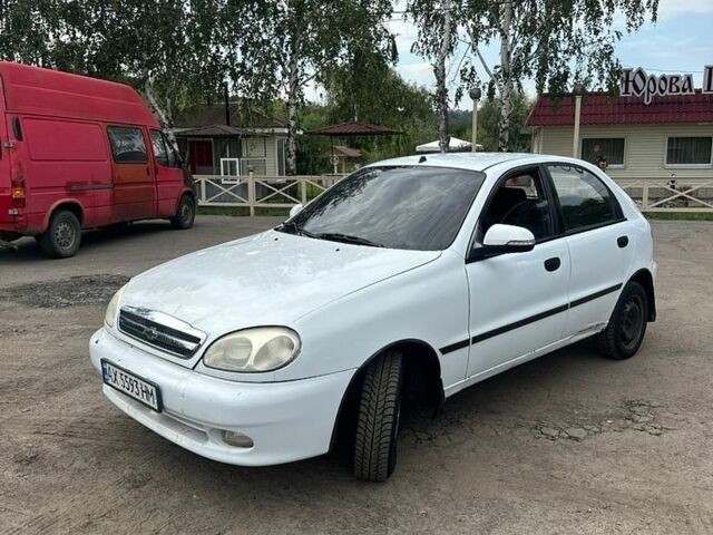 Білий ЗАЗ Ланос, об'ємом двигуна 1.5 л та пробігом 300 тис. км за 1750 $, фото 1 на Automoto.ua