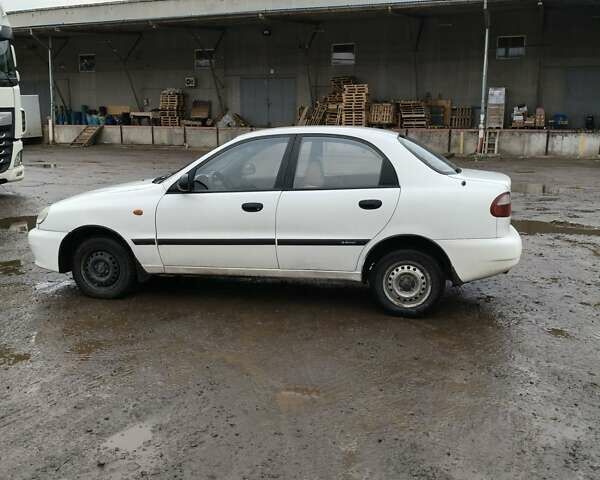 Белый ЗАЗ Ланос, объемом двигателя 1.3 л и пробегом 249 тыс. км за 1500 $, фото 1 на Automoto.ua