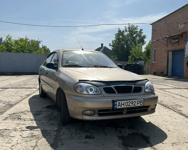 Бежевый ЗАЗ Ланос, объемом двигателя 1.39 л и пробегом 215 тыс. км за 2300 $, фото 1 на Automoto.ua