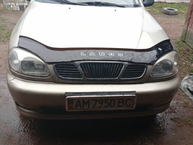 Бежевый ЗАЗ Ланос, объемом двигателя 1.4 л и пробегом 300 тыс. км за 1200 $, фото 1 на Automoto.ua