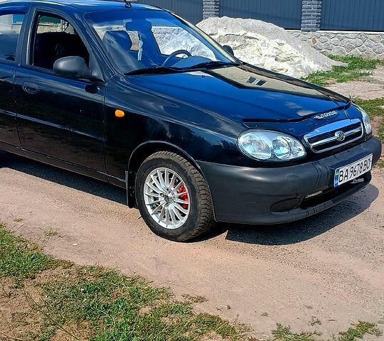 Черный ЗАЗ Ланос, объемом двигателя 1.5 л и пробегом 250 тыс. км за 2800 $, фото 1 на Automoto.ua