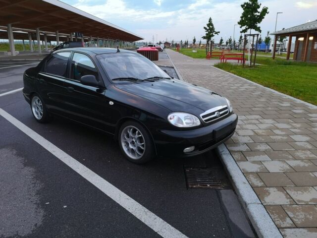 Чорний ЗАЗ Ланос, об'ємом двигуна 1.5 л та пробігом 160 тис. км за 3750 $, фото 1 на Automoto.ua