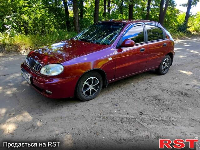 Красный ЗАЗ Ланос, объемом двигателя 1.5 л и пробегом 62 тыс. км за 1850 $, фото 1 на Automoto.ua