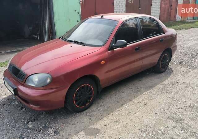 Червоний ЗАЗ Ланос, об'ємом двигуна 1.4 л та пробігом 212 тис. км за 2300 $, фото 1 на Automoto.ua