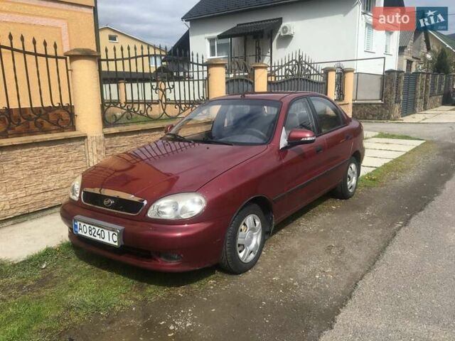 Красный ЗАЗ Ланос, объемом двигателя 1.5 л и пробегом 74 тыс. км за 2999 $, фото 1 на Automoto.ua