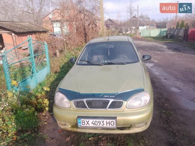 Жовтий ЗАЗ Ланос, об'ємом двигуна 1.39 л та пробігом 300 тис. км за 1350 $, фото 1 на Automoto.ua