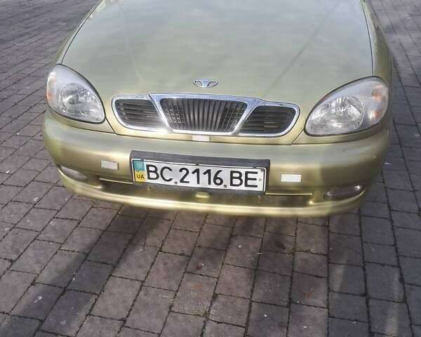 Желтый ЗАЗ Ланос, объемом двигателя 1.39 л и пробегом 130 тыс. км за 2000 $, фото 1 на Automoto.ua