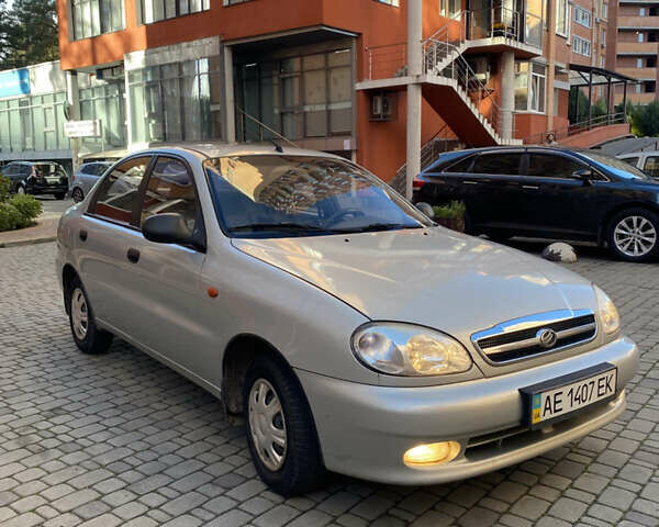 ЗАЗ Ланос 2010 в Ирпене на Automoto.ua Серый ЗАЗ Ланос, объемом двигателя 1.5 л и пробегом 147 тыс. км за 2750 $, фото 1 на Automoto.ua
