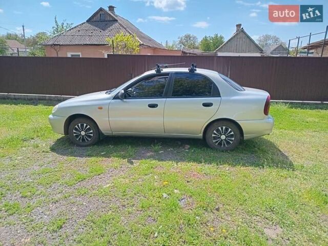 Сірий ЗАЗ Ланос, об'ємом двигуна 1.39 л та пробігом 152 тис. км за 2400 $, фото 1 на Automoto.ua