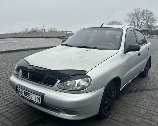 Сірий ЗАЗ Ланос, об'ємом двигуна 1.5 л та пробігом 211 тис. км за 3200 $, фото 1 на Automoto.ua