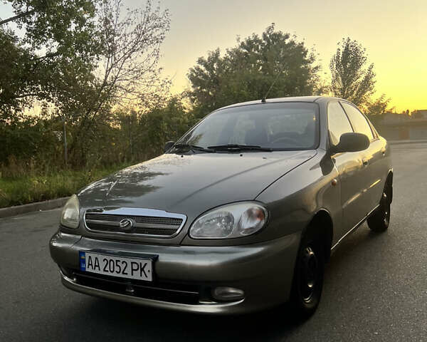 Сірий ЗАЗ Ланос, об'ємом двигуна 1.5 л та пробігом 175 тис. км за 3499 $, фото 1 на Automoto.ua