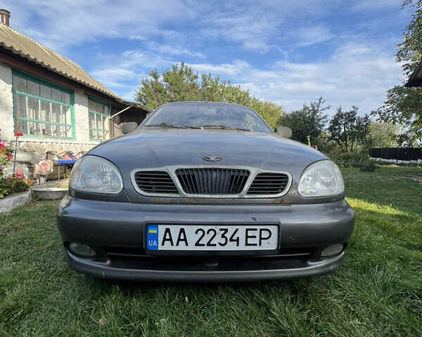 Сірий ЗАЗ Ланос, об'ємом двигуна 1.5 л та пробігом 220 тис. км за 1300 $, фото 1 на Automoto.ua