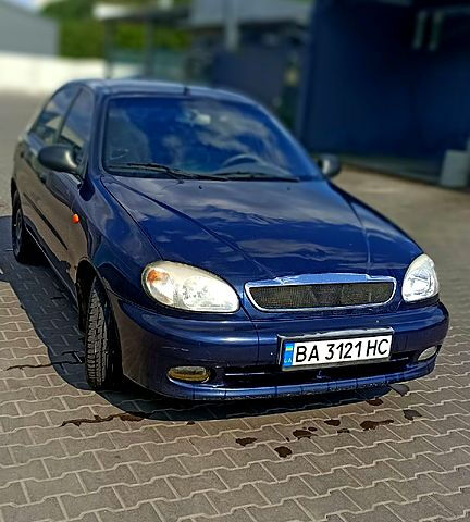 Синий ЗАЗ Ланос, объемом двигателя 1.5 л и пробегом 250 тыс. км за 2600 $, фото 1 на Automoto.ua