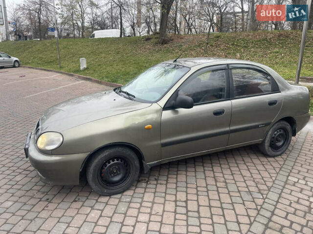 Зелений ЗАЗ Ланос, об'ємом двигуна 1.5 л та пробігом 290 тис. км за 2200 $, фото 1 на Automoto.ua