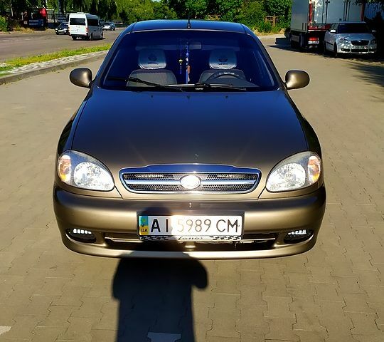 Зеленый ЗАЗ Ланос, объемом двигателя 1.5 л и пробегом 183 тыс. км за 3800 $, фото 1 на Automoto.ua