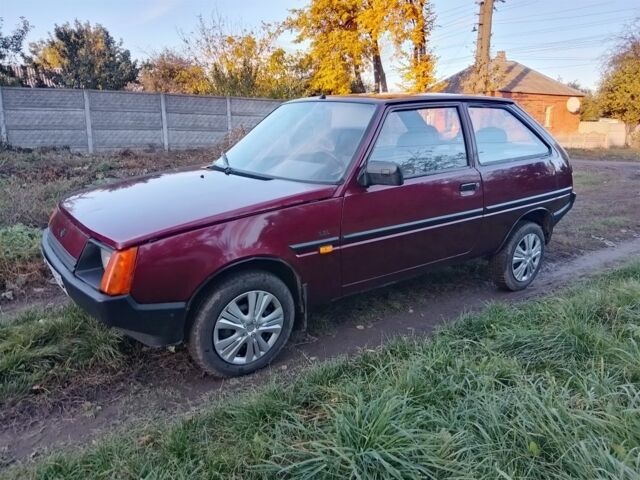 ЗАЗ Нова 2001 в Сумах на Automoto.ua Красный ЗАЗ Нова, объемом двигателя 1.3 л и пробегом 109 тыс. км за 1250 $, фото 1 на Automoto.ua