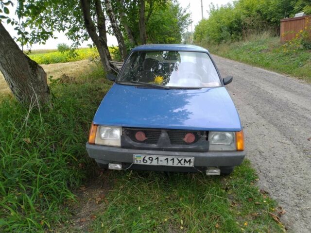 Синій ЗАЗ Нова, об'ємом двигуна 1.1 л та пробігом 100 тис. км за 740 $, фото 1 на Automoto.ua