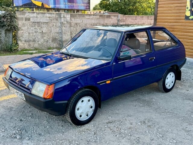 Синий ЗАЗ Нова, объемом двигателя 1.2 л и пробегом 54 тыс. км за 1350 $, фото 1 на Automoto.ua