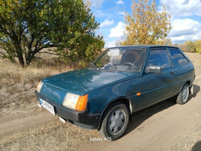 Зеленый ЗАЗ Нова, объемом двигателя 1.1 л и пробегом 138 тыс. км за 750 $, фото 1 на Automoto.ua