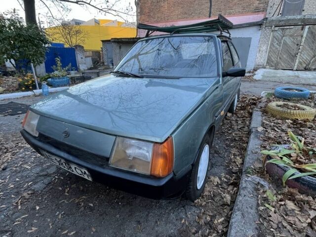 Зеленый ЗАЗ Нова, объемом двигателя 1.2 л и пробегом 210 тыс. км за 764 $, фото 1 на Automoto.ua