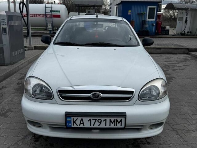 Білий ЗАЗ Sens, об'ємом двигуна 1.3 л та пробігом 185 тис. км за 2070 $, фото 1 на Automoto.ua