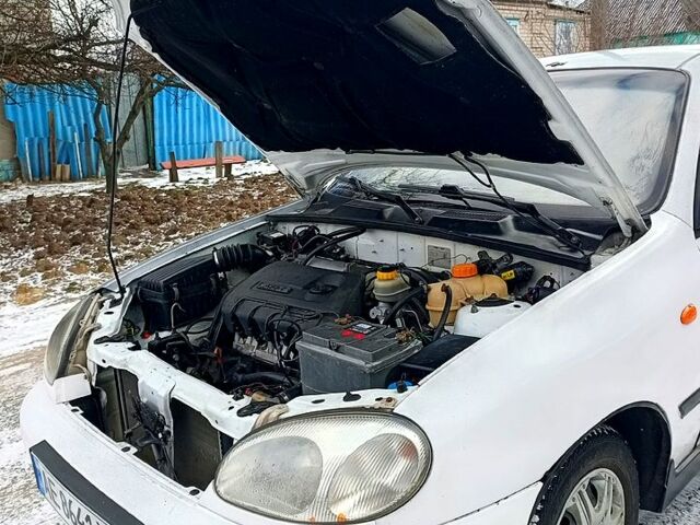 Білий ЗАЗ Sens, об'ємом двигуна 1.3 л та пробігом 100 тис. км за 1360 $, фото 1 на Automoto.ua