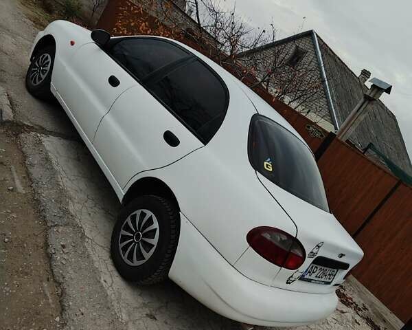 Белый ЗАЗ Сенс, объемом двигателя 1.3 л и пробегом 187 тыс. км за 1699 $, фото 1 на Automoto.ua